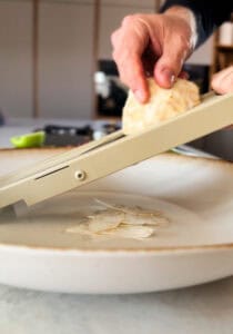 🥗 Waldorfský salát s kuřetem a japonskou majonézou 2 waldorfsky salat japonska mandolina kirelwa 22